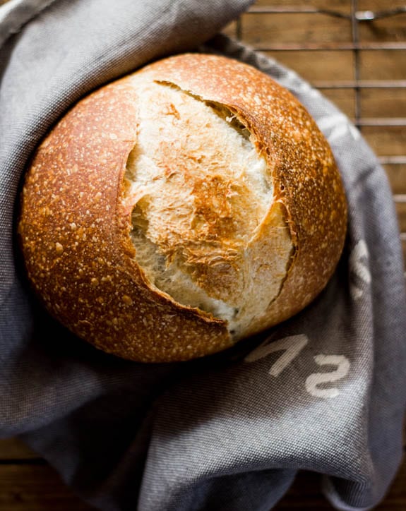 sourdough bread: a beginner's guide | theclevercarrot.com