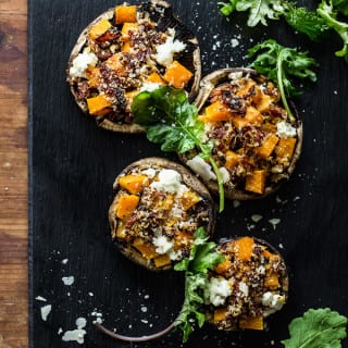 butternut squash stuffed mushrooms with goat cheese + balsamic glaze | theclevercarrot.com