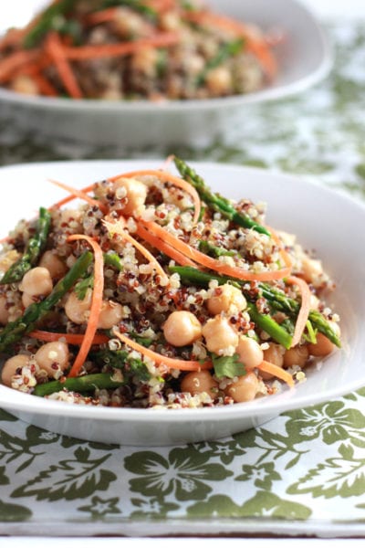 Curried Quinoa + Asparagus Salad | theclevercarrot.com