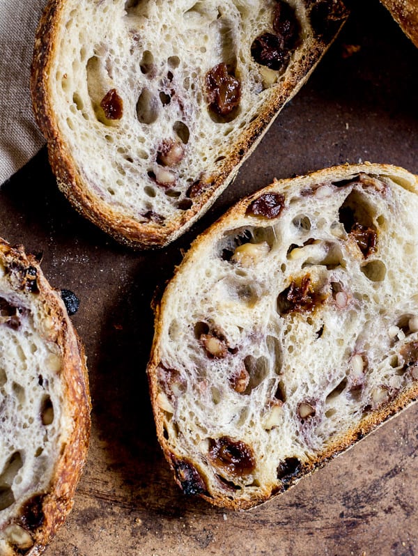 The most delicious country sourdough with walnuts + raisins | theclevercarrot.com #sourdough #sourdoughbread #raisinbread #noyeast #sourdoughstarter #breadbaking