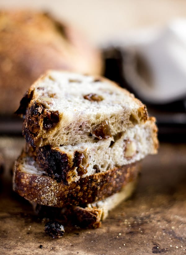 The most delicious country sourdough with walnuts + raisins | theclevercarrot.com #sourdough #sourdoughbread #raisinbread #noyeast #sourdoughstarter #breadbaking