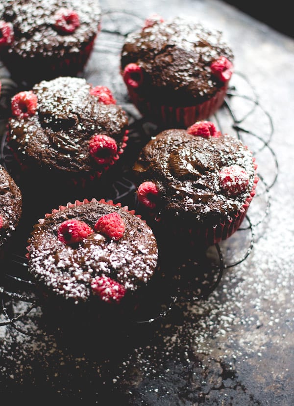 chocolate chunk raspberry spelt muffins | The Clever Carrot