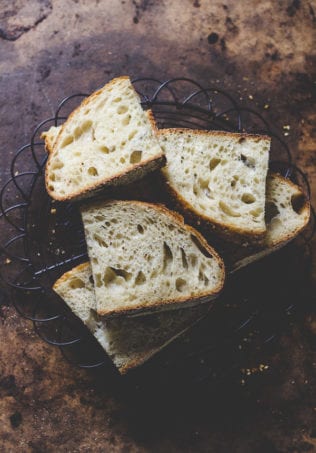 Dukkah Sourdough Bread | theclevercarrot.com