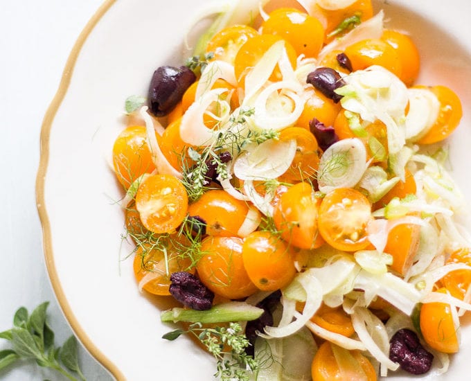 marinated tomato + fennel salad | theclevercarrot.com