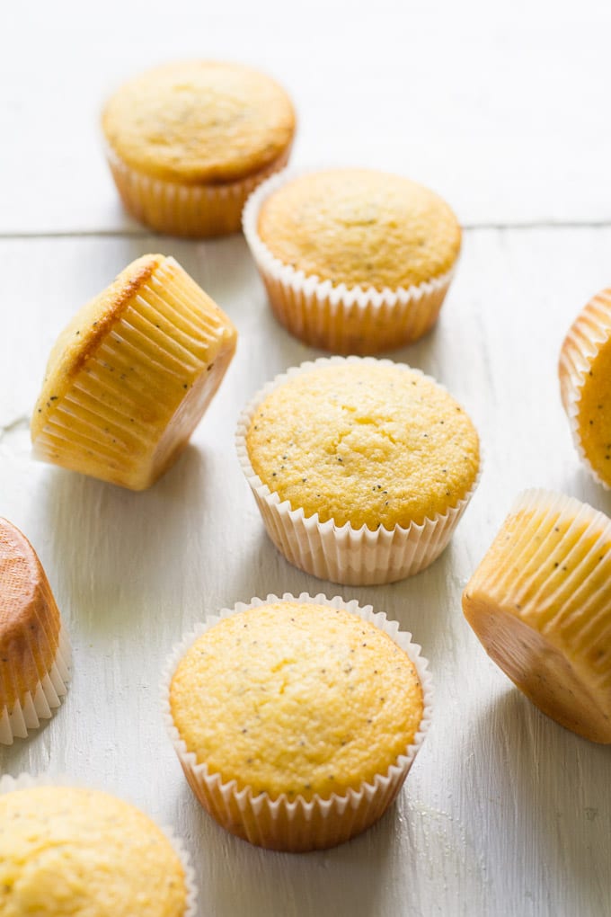 lemon poppy seed cornmeal muffins | theclevercarrot.com