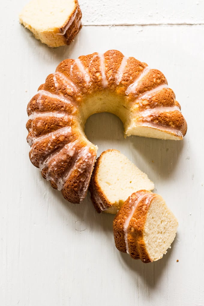 french cruller bundt cake + a $200 giveaway! | theclevercarrot.com