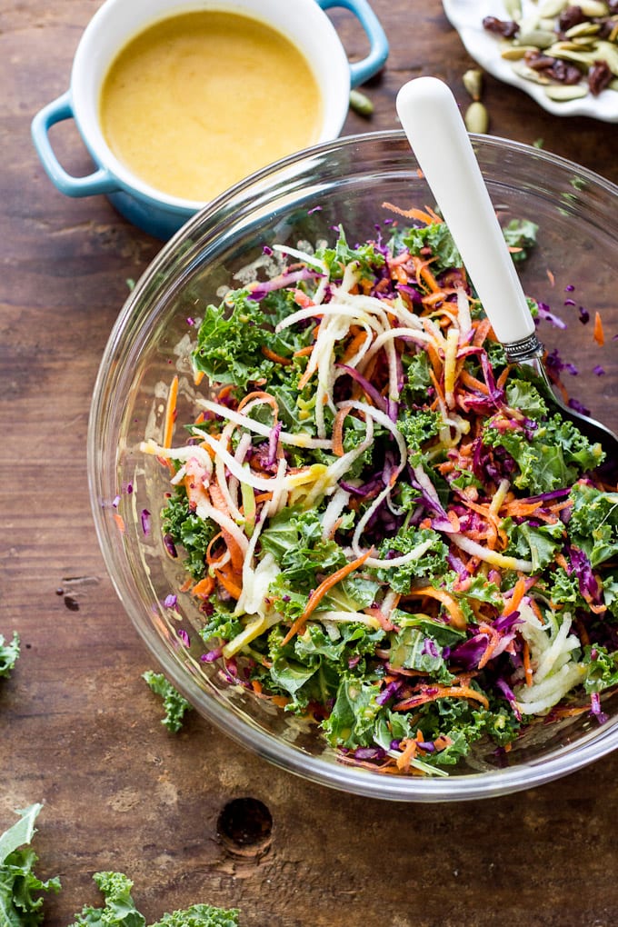 healthy kale and quinoa salad with ginger-curry vinaigrette | theclevercarrot.com