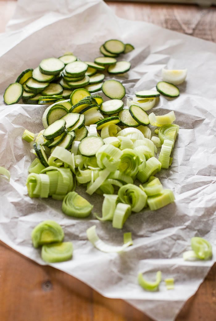 spring zucchini pasta | theclevercarrot.com