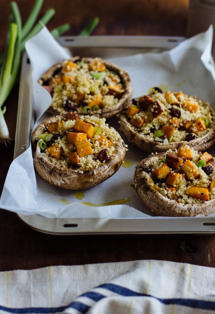 couscous stuffed mushrooms | theclevercarrot.com