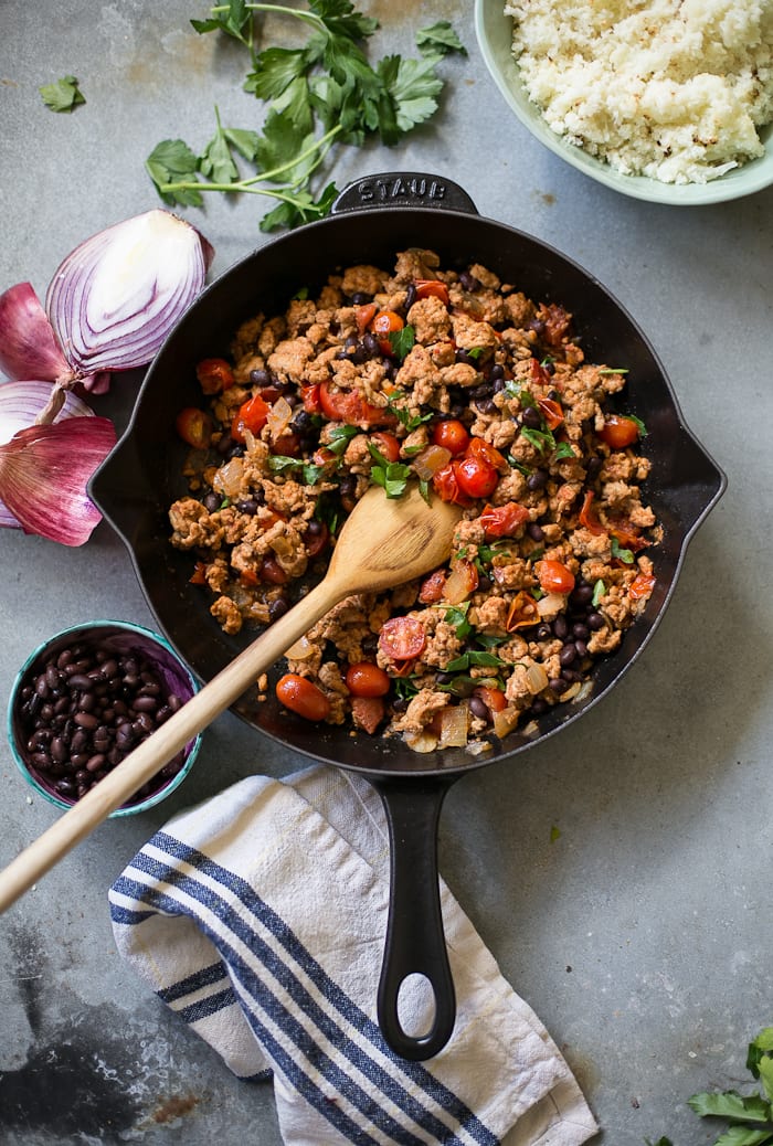 20 minute mexican skillet chicken - The Clever Carrot