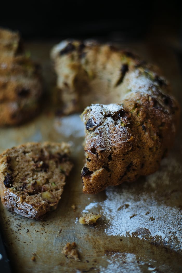 chocolate chip zucchini cake | theclevercarrot.com