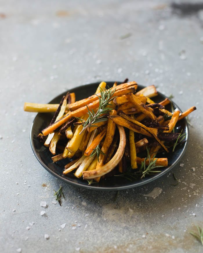 how to make crispy veggie fries without the fat| theclevercarrot.com