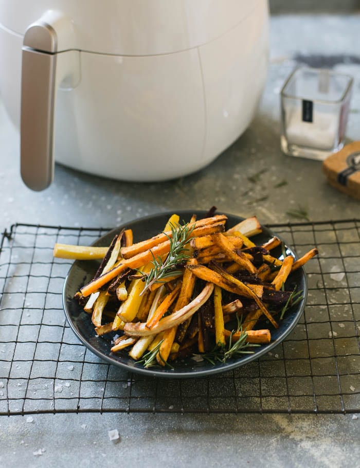 how to make crispy veggie fries without the fat| theclevercarrot.com