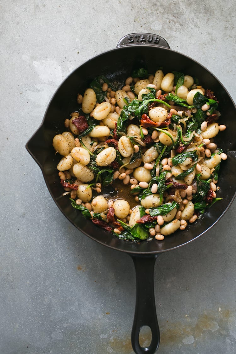 Spinach and Gnocchi with White Beans from Power Plates + a Giveaway| theclevercarrot.com