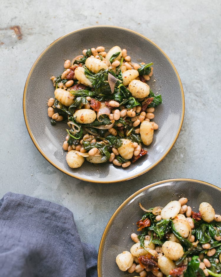 Spinach and Gnocchi with White Beans from Power Plates + a Giveaway| theclevercarrot.com