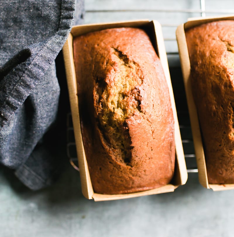 Sourdough Banana Bread | theclevercarrot.com