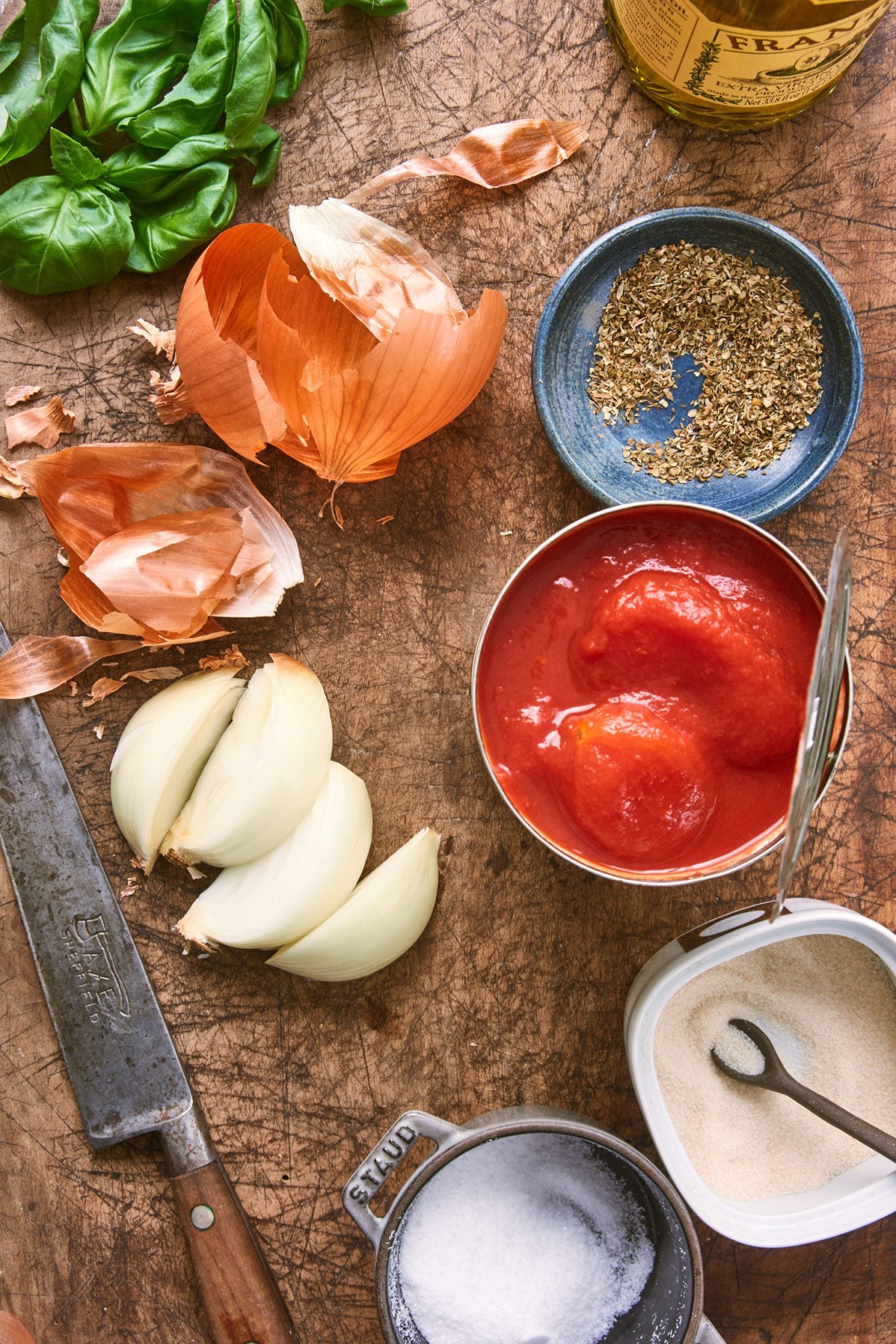 Quick SicilianStyle Tomato Sauce The Clever Carrot