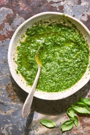 Classic Italian Basil Pesto (Pesto alla Genovese)