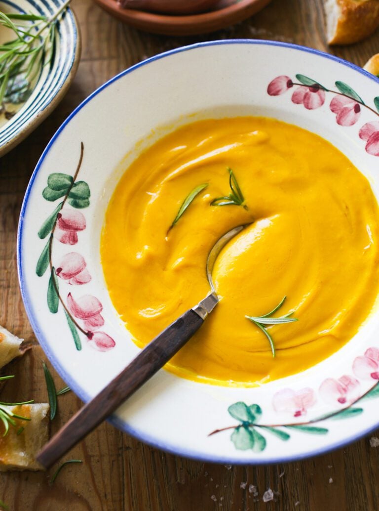 30Minute Butternut Squash Soup {Sweet & Creamy!} The Clever Carrot