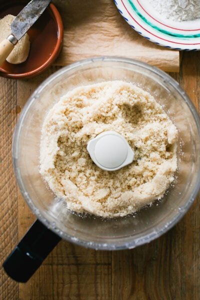 Pignoli cookie dough