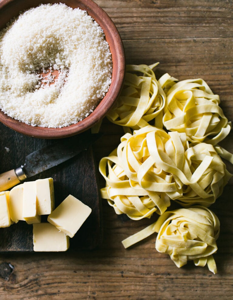 Real Alfredo Sauce (No Cream!) The Clever Carrot