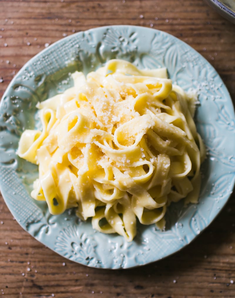 Real Alfredo Sauce (No Cream!) The Clever Carrot