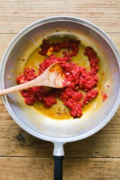 Cooked tomato paste in pan