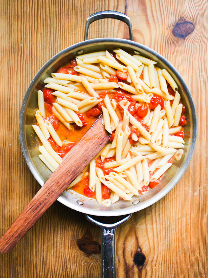 Penne pasta with juicy cherry tomato sauce